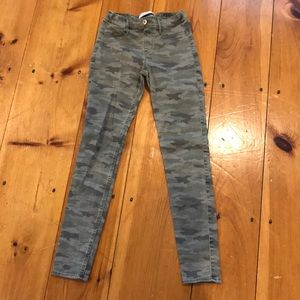 Camo kids Abercrombie jeggings